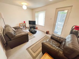 Lounge- click for photo gallery